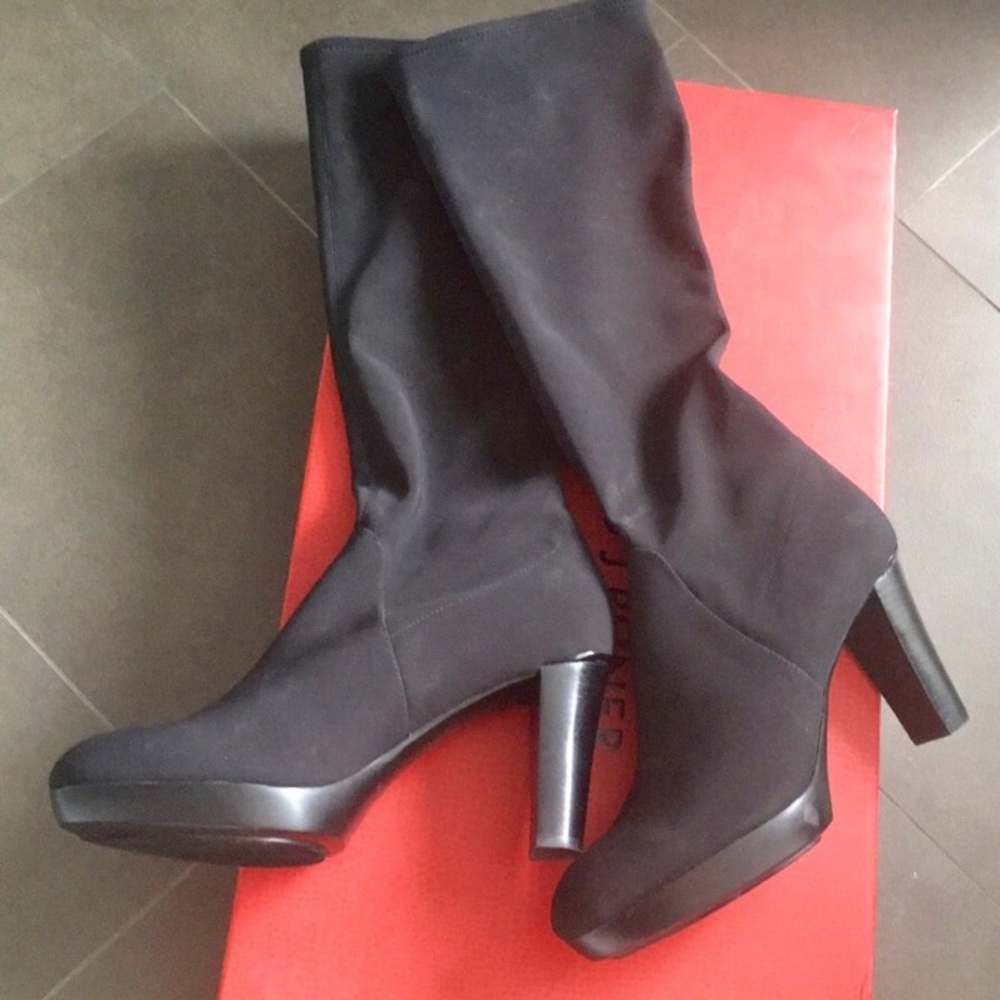 Brand New Donald Pliner designer boots NWOT